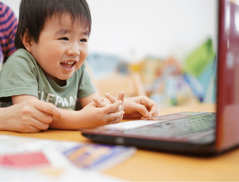 幼兒伴讀